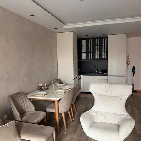 Апартаменты Sunny Flat Near The & Pool View