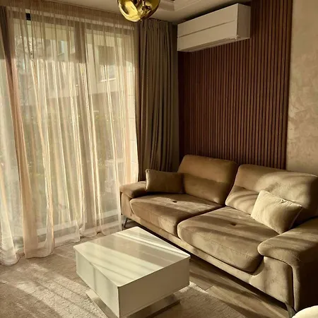 Sunny Flat Near The & Pool View * Святые Константин и Елена